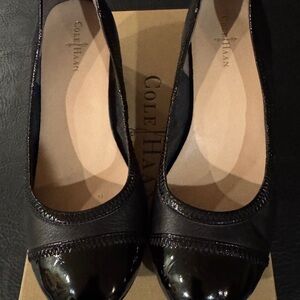 COLE HAAN Women's Black Wedge Shoes with NIKE soles! NEW in BOX. Size 7
